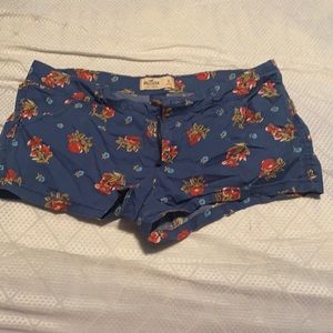 Hollister size 5 floral shorts